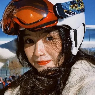 两个人一双手